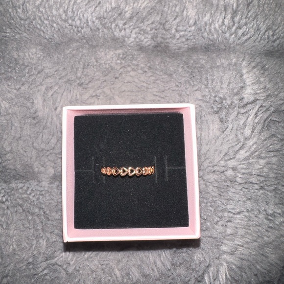 Pandora Band of Hearts Ring Size 60 (9) - Picture 2 of 3